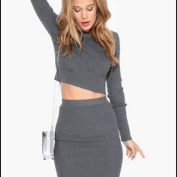 ✨last chance✨ Nasty Gal Gray Sweater Crop Top and Mid Skirt - Picture 1 of 3